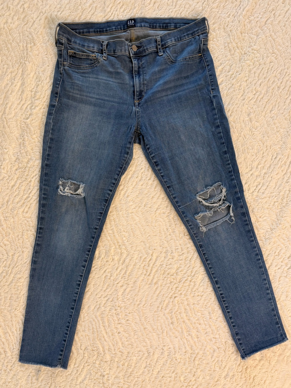 GAP Women’s Favorite Jegging Ripped Skinny Jeans in Medium Blue